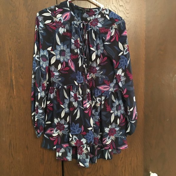 Sami + Dani Print Blouse with Tie and Buttons - Picture 1 of 3